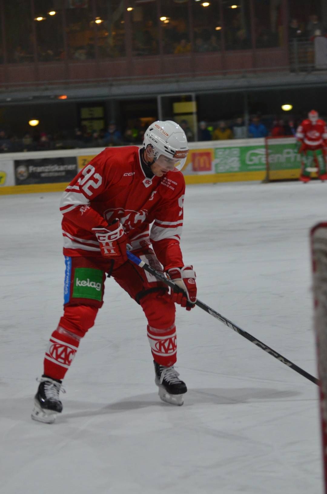 Clemens Unterweger l&auml;uft f&uuml;r den KAC mit der #92. Foto: Glantschnig