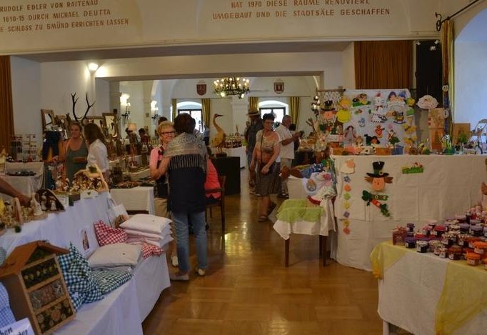 Kreativkreis Gm&uuml;nd stellt aus