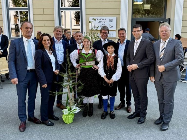 Ein Jahr Bundesschulcluster