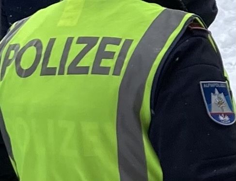 Paragleiter in Obertilliach 100 Meter weit abgest&uuml;rzt